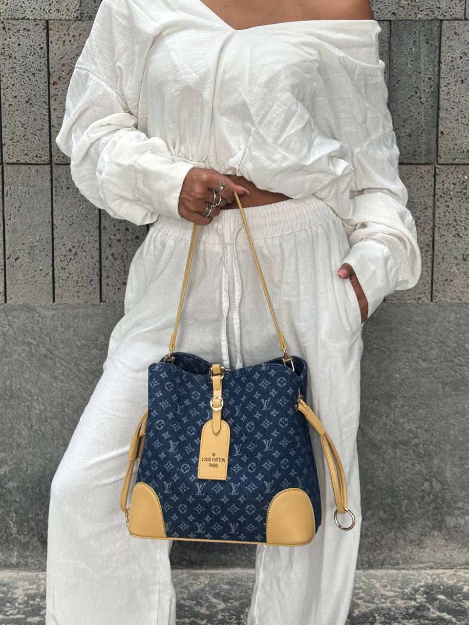 LOUIS VUTTON PARIS